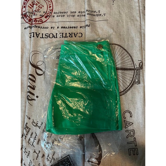 NWT!! Lilly Pulitzer - Alessi Stretch Short in Cabana Green - Picture 10 of 10